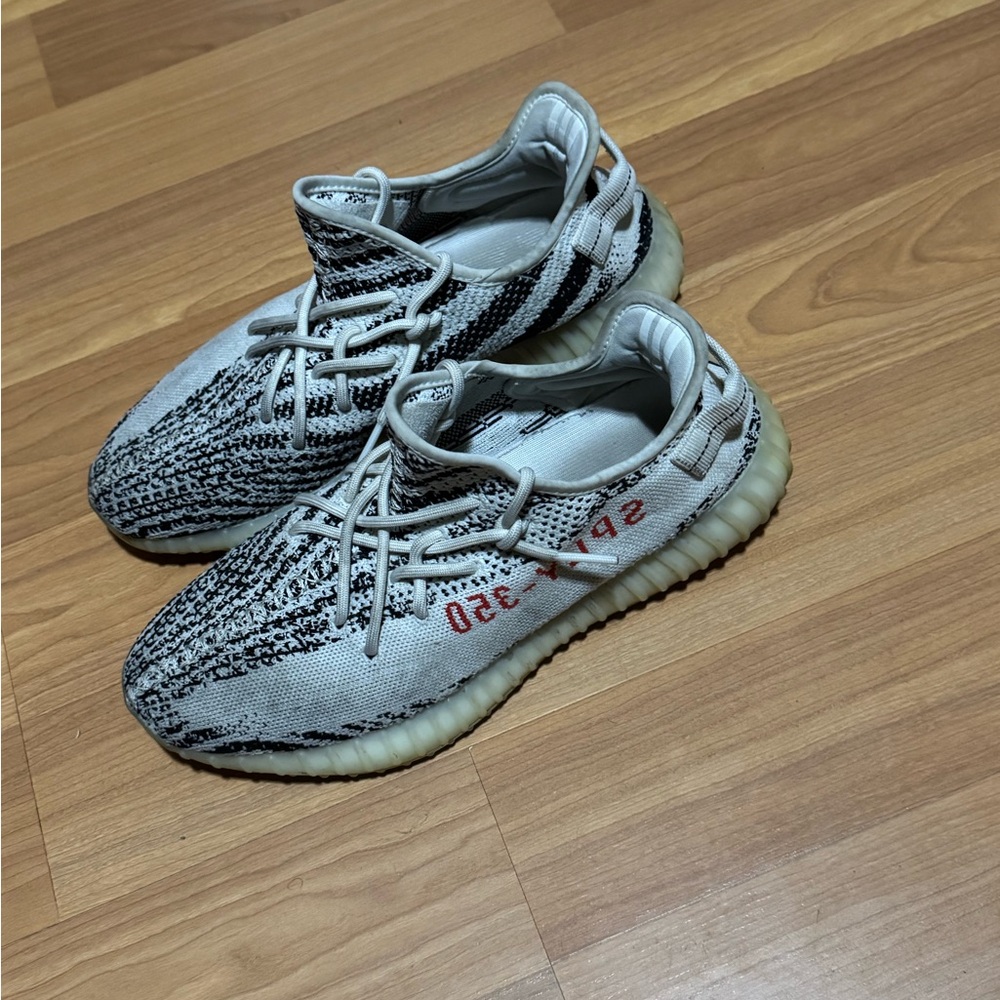 Yeezy 350 zebra